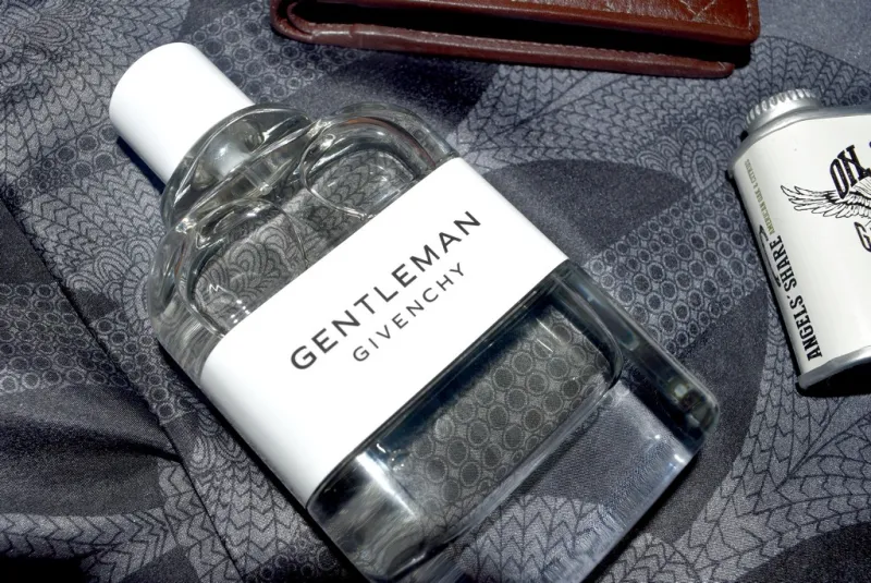 Nước Hoa nam Givenchy Gentleman EDT phù hợp với độ tuổi nào?