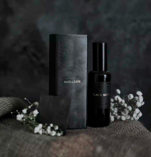 Hương thơm của Mad et Len Black Musc Eau De Parfum