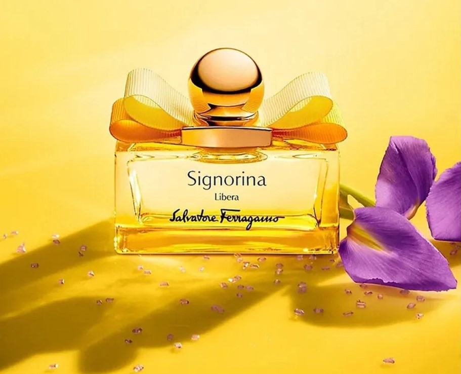 Mùi hương của Salvatore Ferragamo Signorina Libera Eau de Parfum