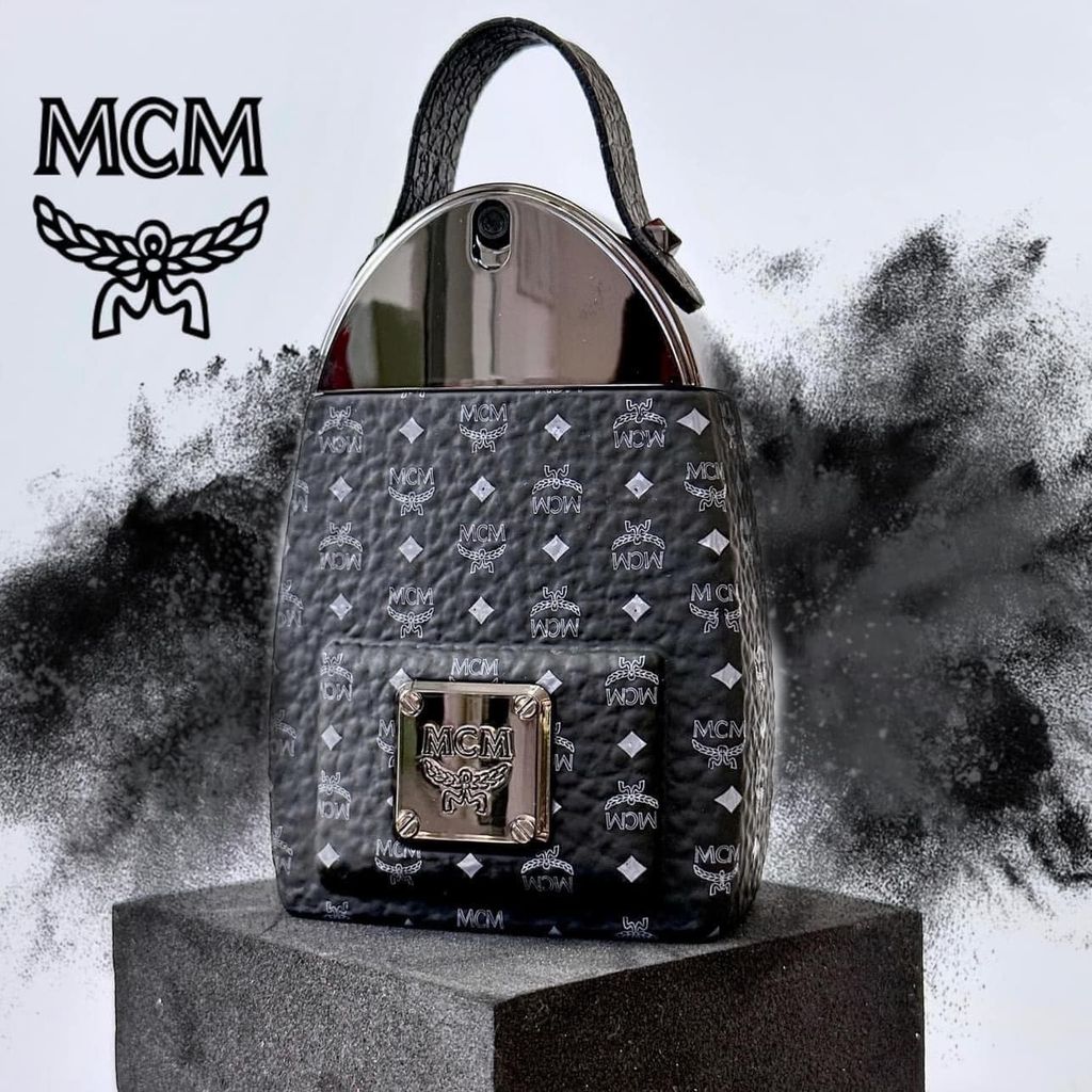 Mùi hương của MCM Onyx Eau de Parfum